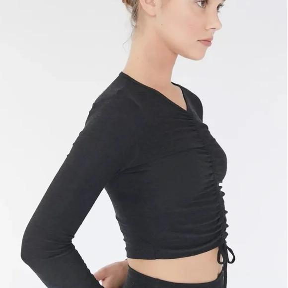 Beyond Yoga Scrunch It Up Cropped Ruched Long Sleeve Shirt Charcoal Gray Sz L - Picture 7 of 9